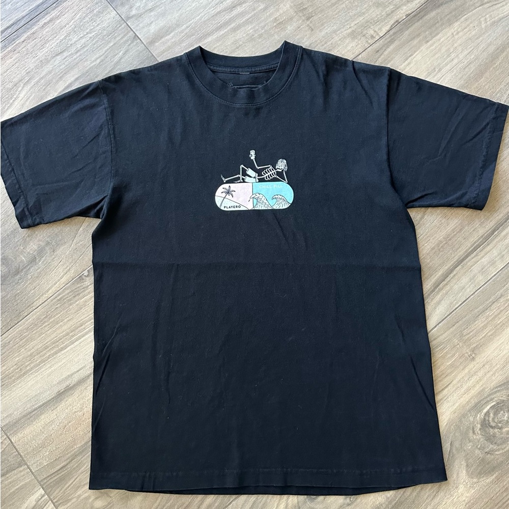 Playero Mens T shirt size small
